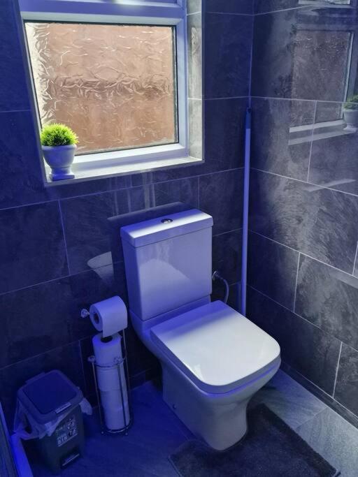 Perfect For Exploring Birmingham Apartment Bagian luar foto